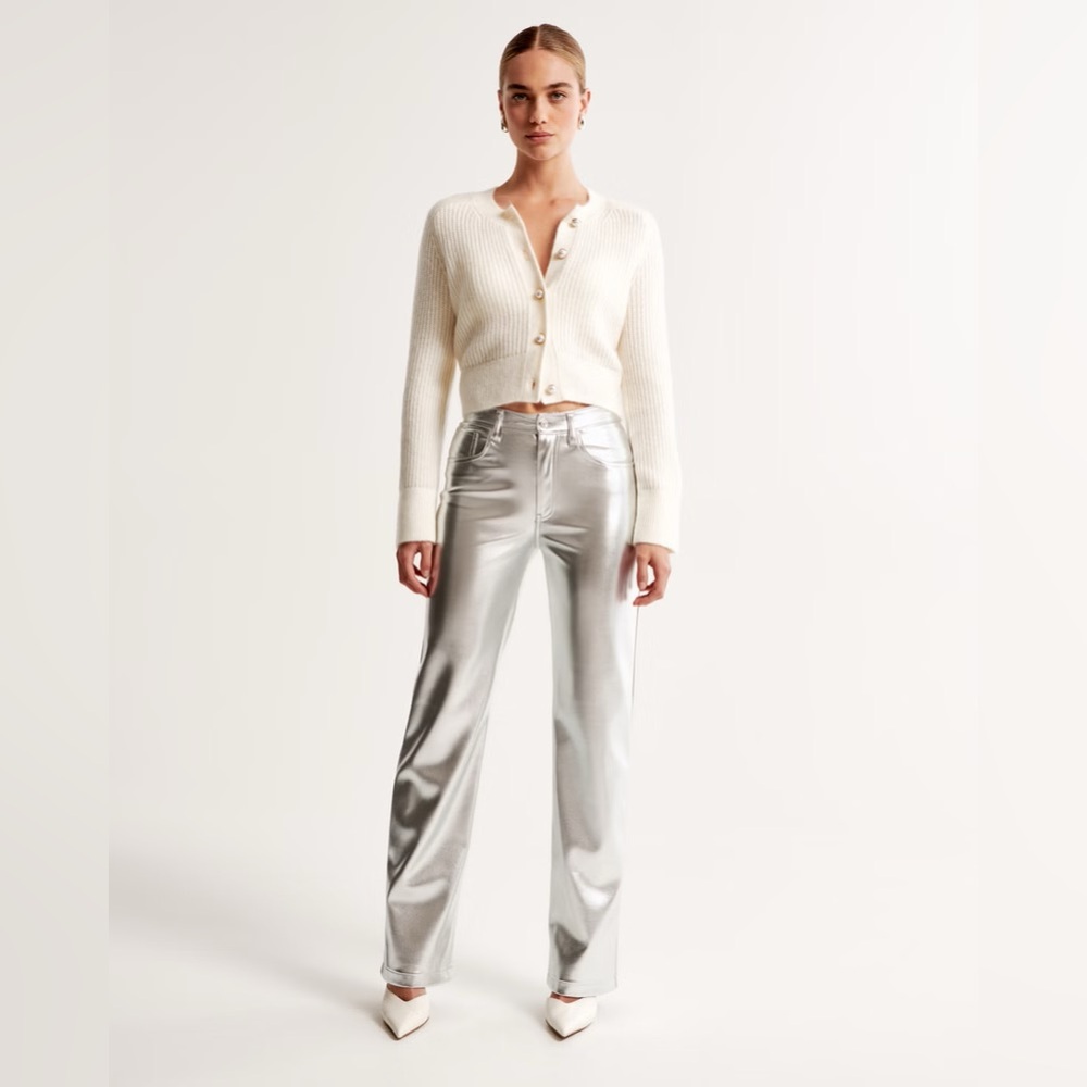 8/29 LONG Abercrombie & Fitch High-Rise Metallic Silver Jeans